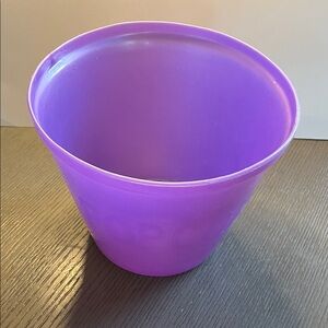 Emruss Purple Plastic Popcorn Bucket